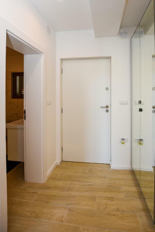 Apartment Laura Pag Town