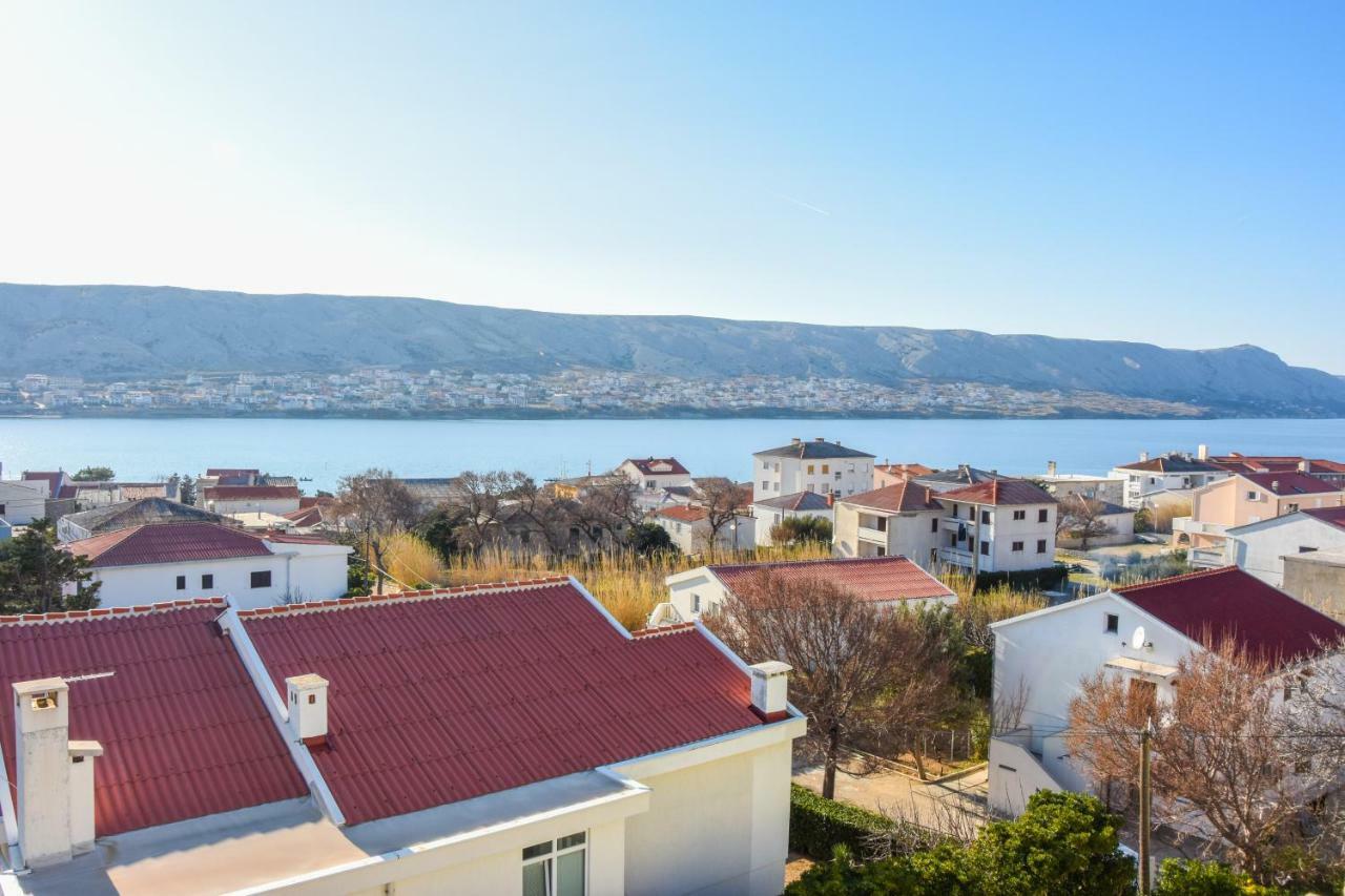 Apartma Laura *